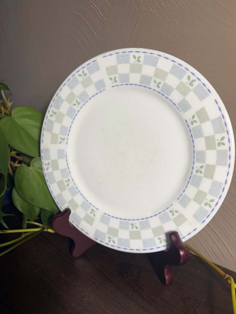 Oneida Katrin Stoneware Salad Plate 7.5-inch